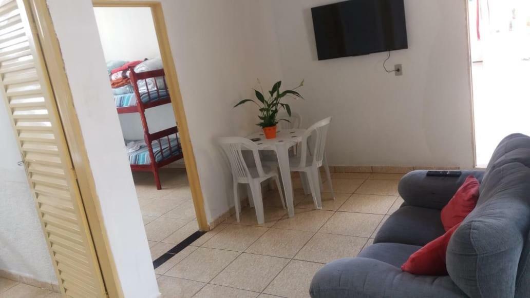 UberlândiaPousada Da Soniaアパートメント エクステリア 写真
