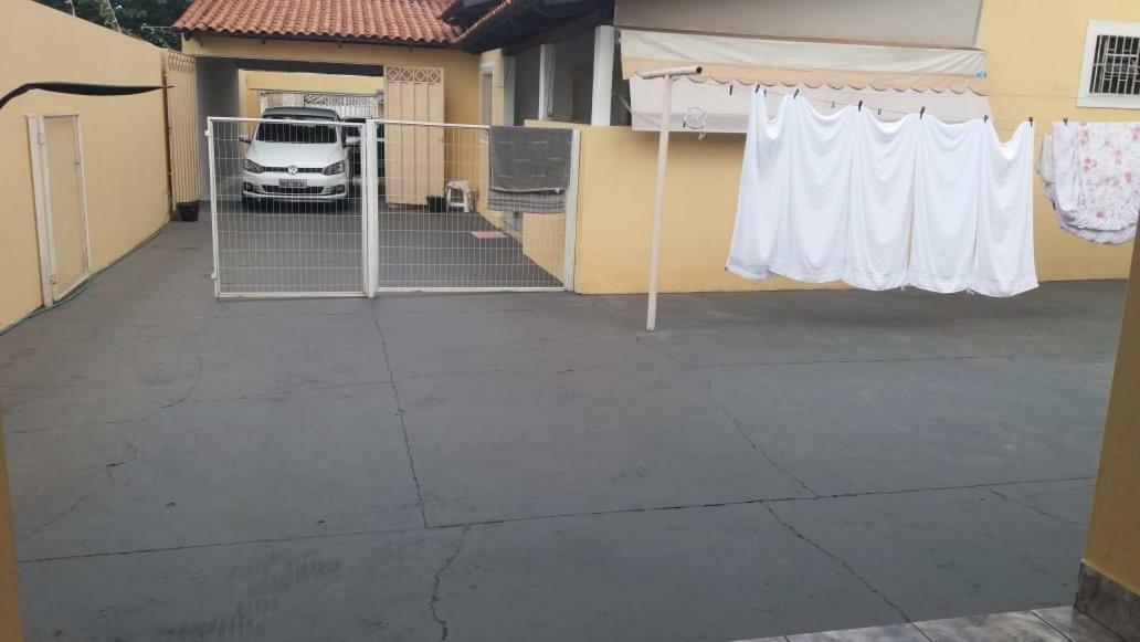 UberlândiaPousada Da Soniaアパートメント エクステリア 写真